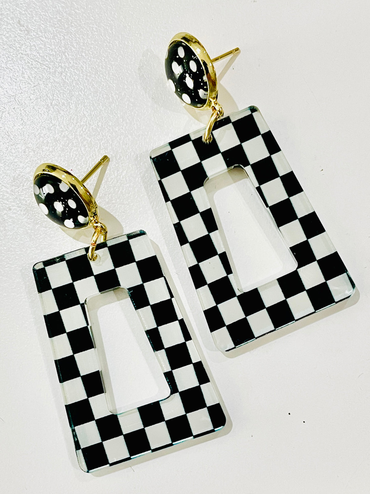 Christmas Cheer All Year black and white checkered acrylic earrings race day game day wth black and white polkadot studs.