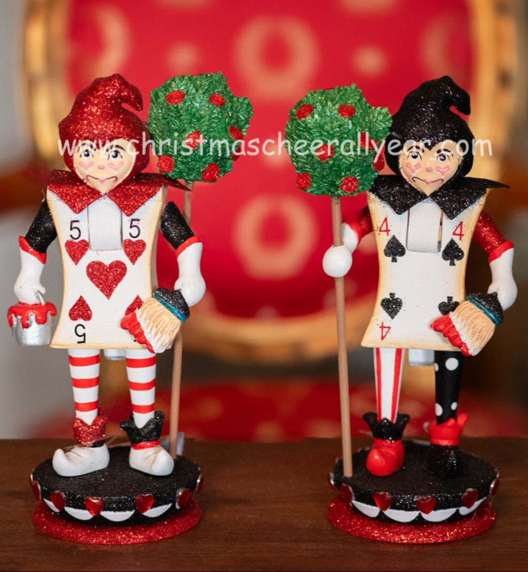 The Queen's Guards nutcrackers by Kurt Adler are a great addition to nutcracker collection. 
